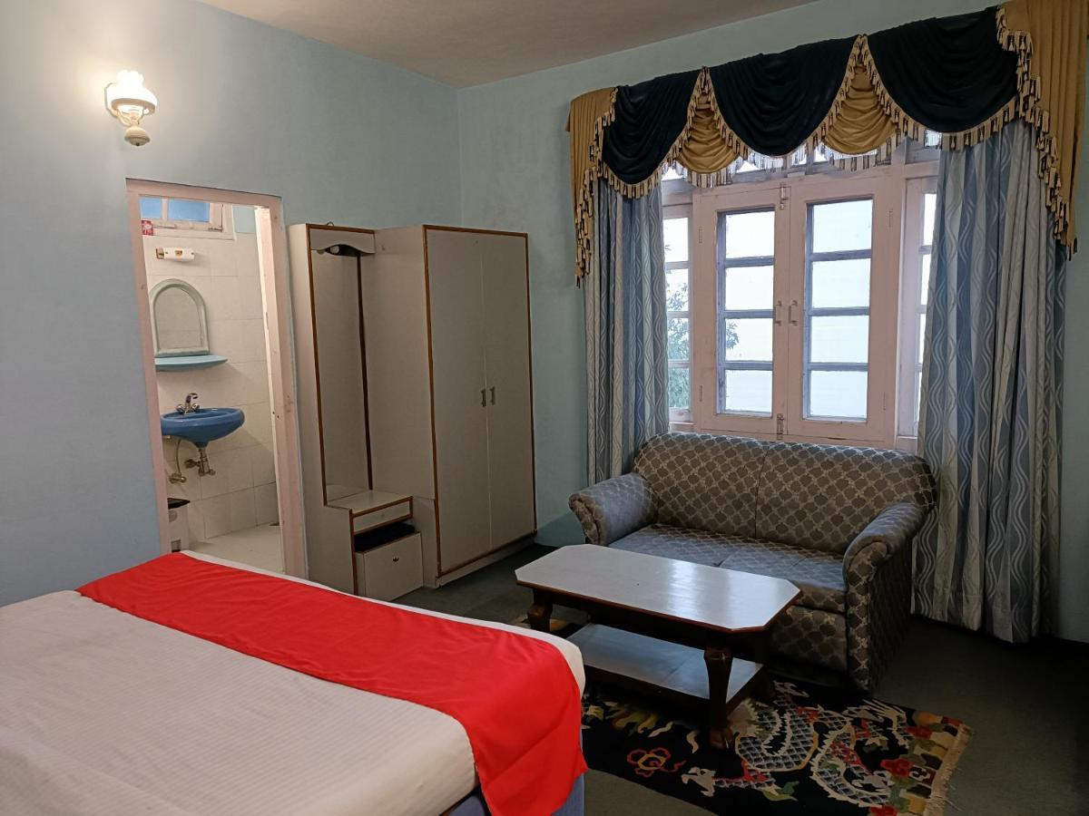 Oakwood Hotels 차일 외부 사진